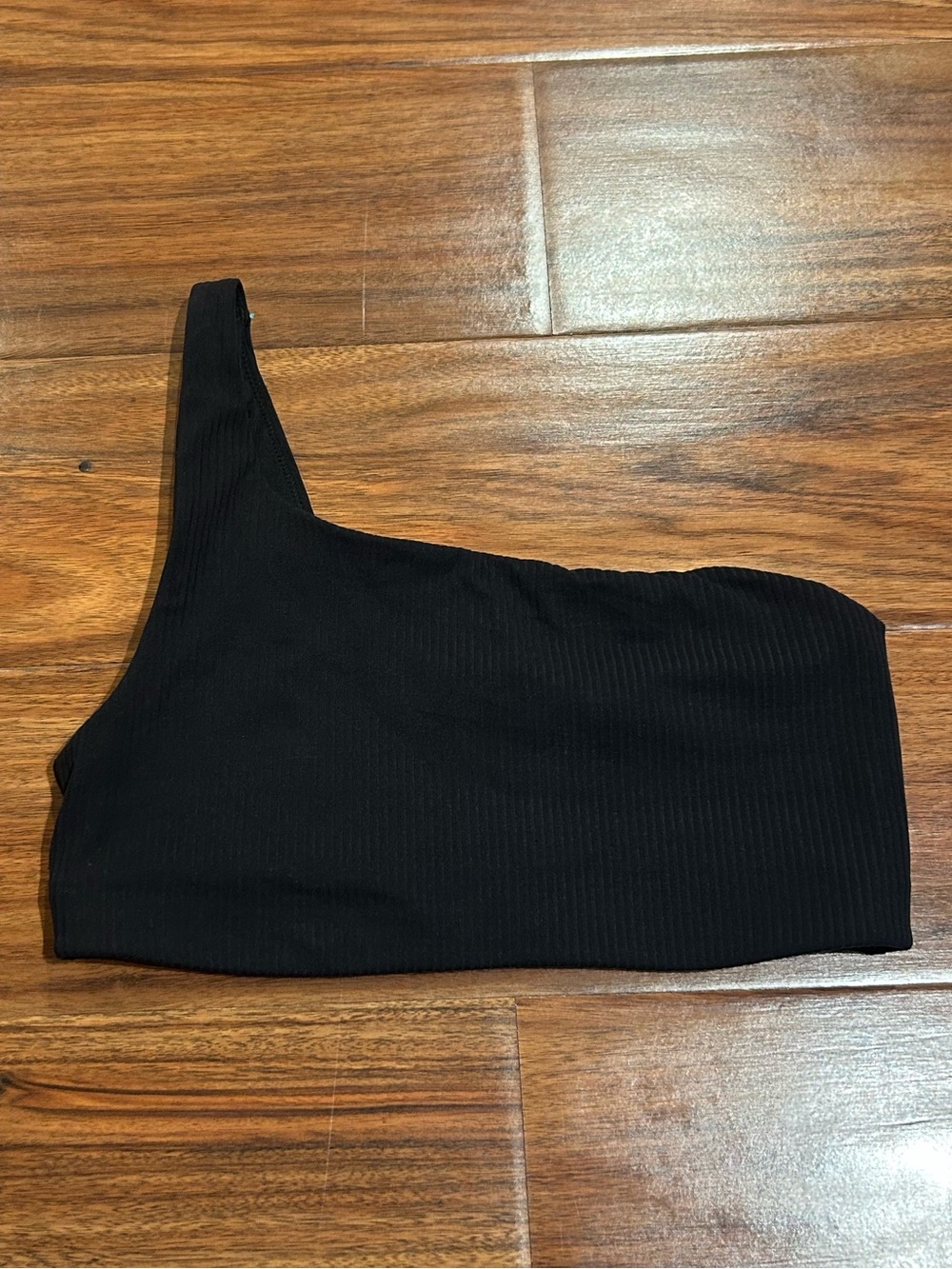 Lululemon black ribbed Nulu Asymmetrical Yoga Bra Size 6
